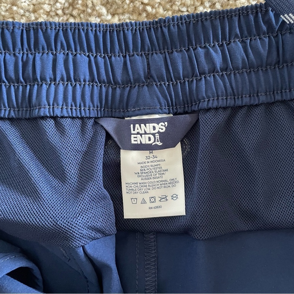 Lands’ End Active Shorts Men’s M Navy 8.5” Inseam Utility Hiking Outdoors - Picture 2 of 11